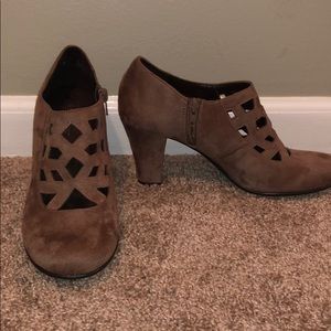 Brand new aerosole heels without box/tags
